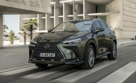 2021 Lexus NX 450h+ (Euro-Spec) Front Three-Quarter Wallpapers 450x275 (109)