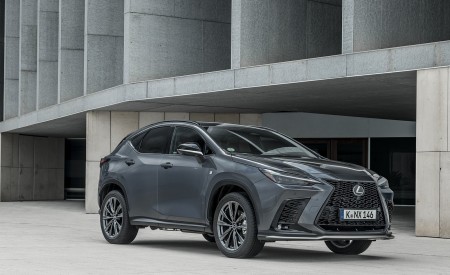 2021 Lexus NX 450h+ (Euro-Spec) Front Three-Quarter Wallpapers  450x275 (39)
