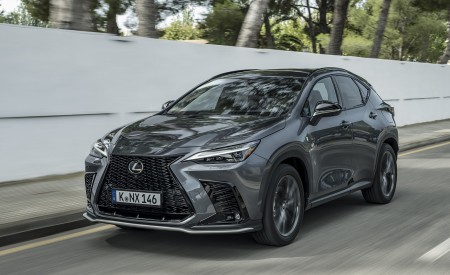 2021 Lexus NX 450h+ (Euro-Spec) Front Three-Quarter Wallpapers 450x275 (28)