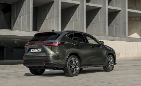 2021 Lexus NX 450h+ (Euro-Spec) Rear Three-Quarter Wallpapers 450x275 (119)