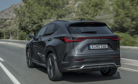 2021 Lexus NX 450h+ (Euro-Spec) Rear Three-Quarter Wallpapers 450x275 (20)