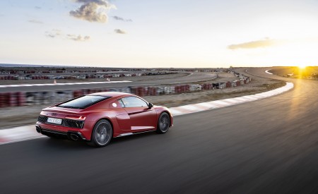 2022 Audi R8 Coupe V10 Performance RWD (Color: Tango Red) Rear Three-Quarter Wallpapers 450x275 (133)