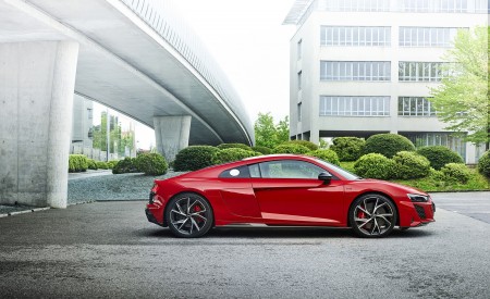 2022 Audi R8 Coupe V10 Performance RWD (Color: Tango Red) Side Wallpapers 450x275 (158)