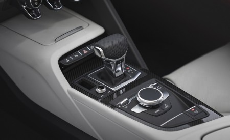 2022 Audi R8 Coupe V10 Performance RWD (UK-Spec) Interior Detail Wallpapers 450x275 (113)