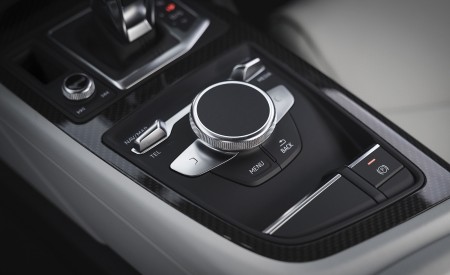 2022 Audi R8 Coupe V10 Performance RWD (UK-Spec) Interior Detail Wallpapers 450x275 (119)