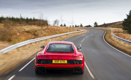 2022 Audi R8 Coupe V10 Performance RWD (UK-Spec) Rear Wallpapers 450x275 (24)