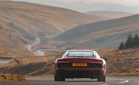 2022 Audi R8 Coupe V10 Performance RWD (UK-Spec) Rear Wallpapers 450x275 (13)