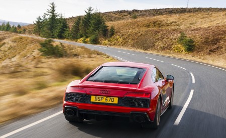 2022 Audi R8 Coupe V10 Performance RWD (UK-Spec) Rear Wallpapers 450x275 (20)