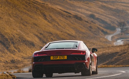 2022 Audi R8 Coupe V10 Performance RWD (UK-Spec) Rear Wallpapers 450x275 (12)