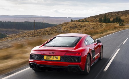 2022 Audi R8 Coupe V10 Performance RWD (UK-Spec) Rear Wallpapers 450x275 (28)