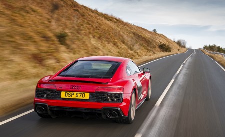 2022 Audi R8 Coupe V10 Performance RWD (UK-Spec) Rear Wallpapers 450x275 (29)