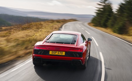 2022 Audi R8 Coupe V10 Performance RWD (UK-Spec) Rear Wallpapers 450x275 (36)