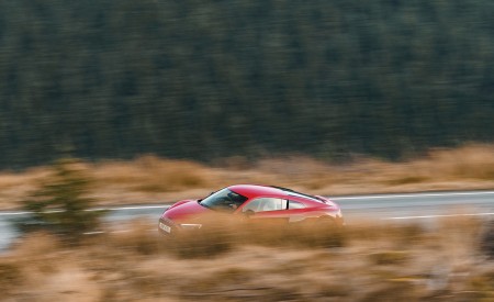 2022 Audi R8 Coupe V10 Performance RWD (UK-Spec) Side Wallpapers 450x275 (38)