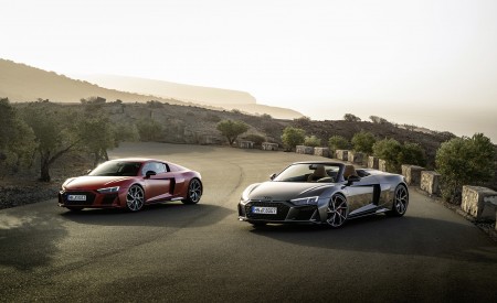 2022 Audi R8 Coupe V10 Performance RWD and R8 V10 Spyder RWD Wallpapers 450x275 (145)
