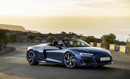 2022 Audi R8 Spyder V10 Performance RWD (Color: Ascari Blue Metallic) Front Three-Quarter Wallpapers 450x275 (25)