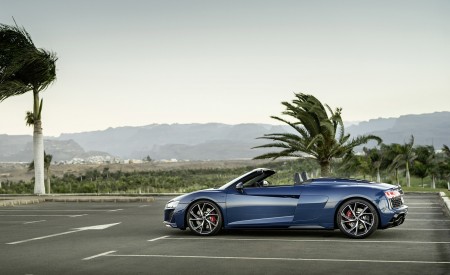 2022 Audi R8 Spyder V10 Performance RWD (Color: Ascari Blue Metallic) Side Wallpapers 450x275 (29)