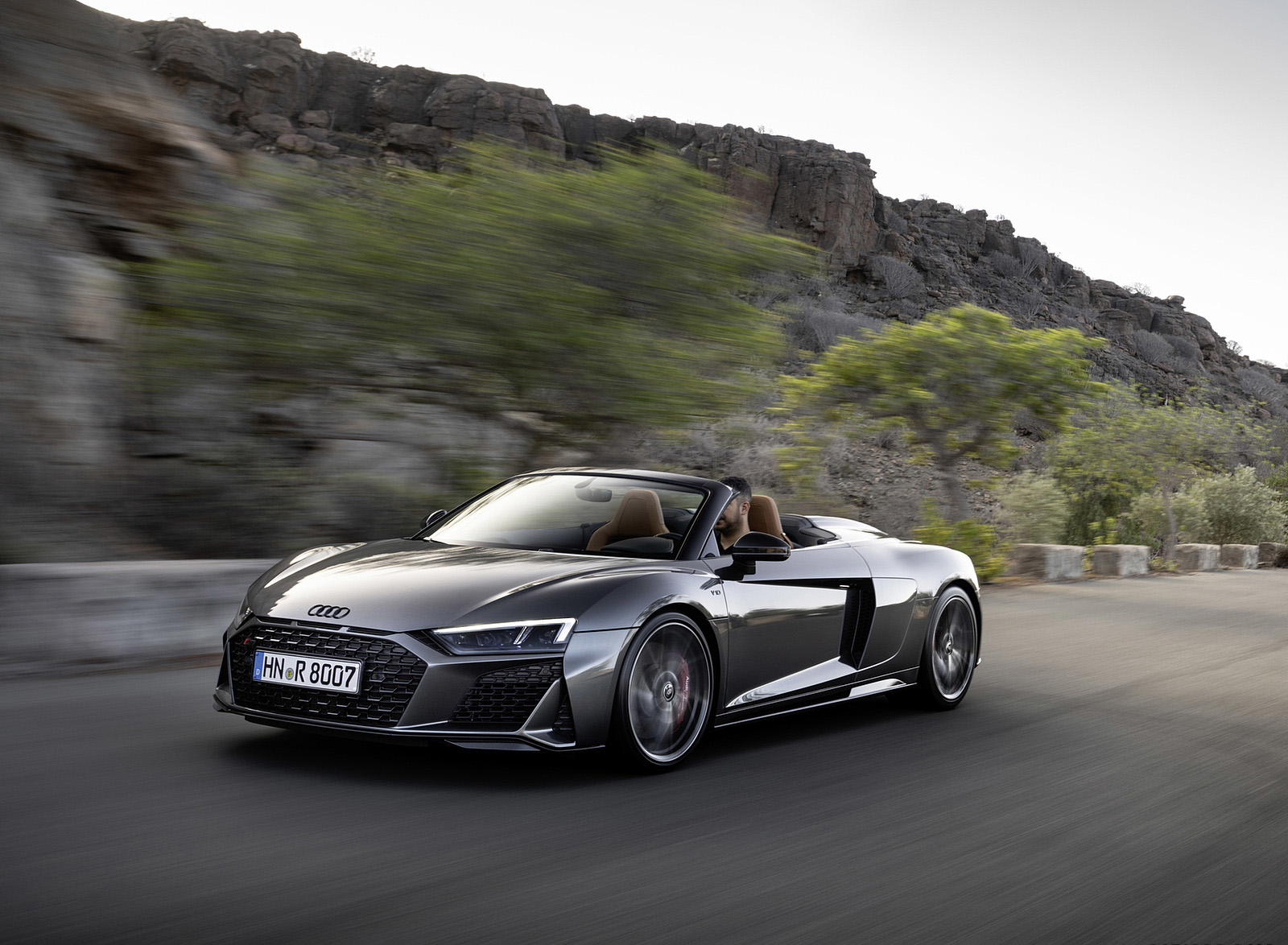 2022 Audi R8 Spyder V10 Performance RWD (Color: Daytona Gray Metallic) Front Three-Quarter Wallpapers #13 of 40
