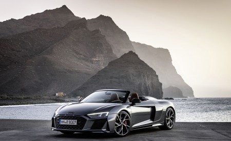 2022 Audi R8 Spyder V10 Performance RWD (Color: Daytona Gray Metallic) Front Three-Quarter Wallpapers 450x275 (17)