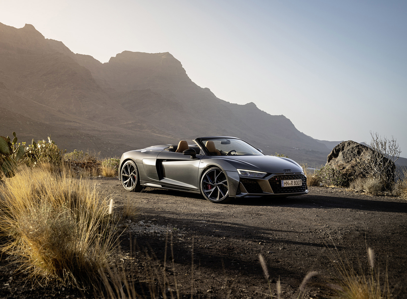 2022 Audi R8 Spyder V10 Performance RWD (Color: Daytona Gray Metallic) Side Wallpapers #20 of 40