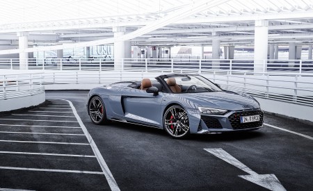 2022 Audi R8 Spyder V10 Performance RWD (Color: Kamero Grey) Front Three-Quarter Wallpapers 450x275 (3)