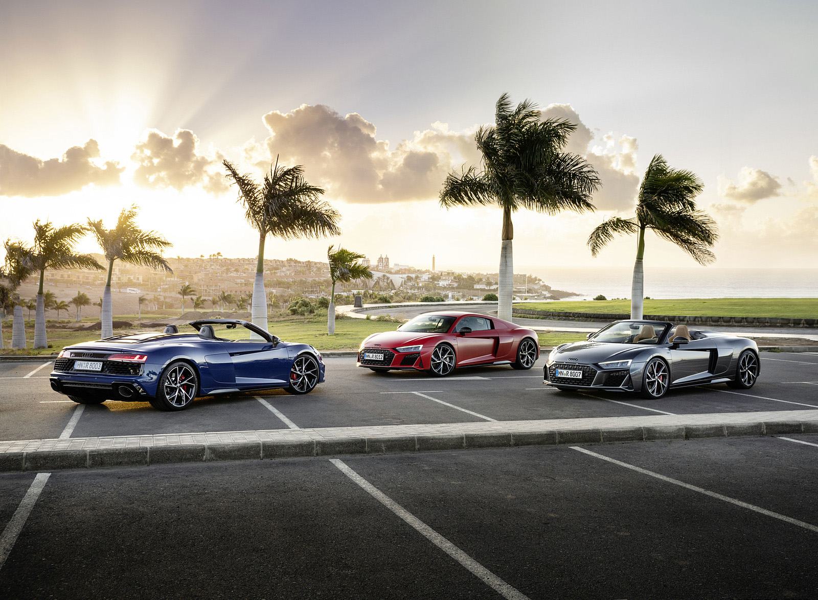 2022 Audi R8 Spyder V10 Performance RWD and R8 V10 Coupe RWD Wallpapers #35 of 40