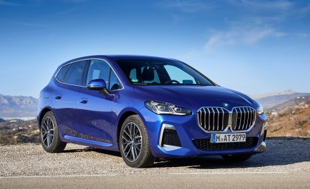 2022 BMW 2 Series 223i Active Tourer Front Three-Quarter Wallpapers 450x275 (47)