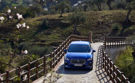 2022 BMW 2 Series 223i Active Tourer Front Wallpapers 450x275 (38)