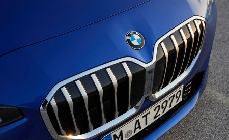 2022 BMW 2 Series 223i Active Tourer Grille Wallpapers 450x275 (86)