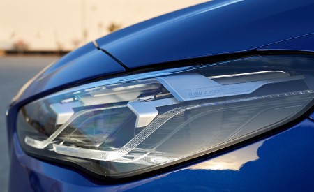 2022 BMW 2 Series 223i Active Tourer Headlight Wallpapers 450x275 (88)