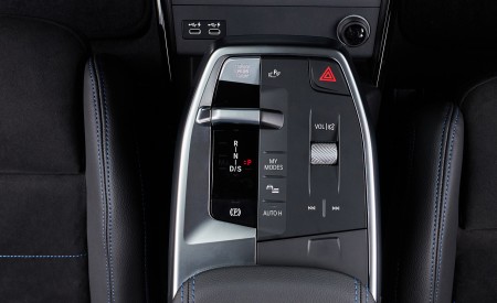 2022 BMW 2 Series 223i Active Tourer Interior Detail Wallpapers 450x275 (115)