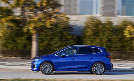 2022 BMW 2 Series 223i Active Tourer Side Wallpapers  450x275 (40)