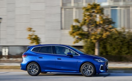 2022 BMW 2 Series 223i Active Tourer Side Wallpapers  450x275 (42)