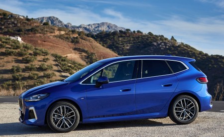 2022 BMW 2 Series 223i Active Tourer Side Wallpapers 450x275 (61)