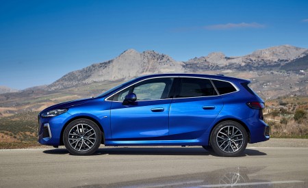 2022 BMW 2 Series 223i Active Tourer Side Wallpapers 450x275 (51)