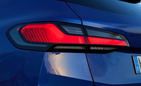 2022 BMW 2 Series 223i Active Tourer Tail Light Wallpapers  450x275 (94)