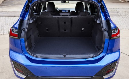 2022 BMW 2 Series 223i Active Tourer Trunk Wallpapers 450x275 (140)