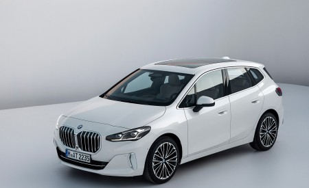2022 BMW 223i Active Tourer Front Three-Quarter Wallpapers  450x275 (172)