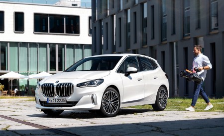 2022 BMW 223i Active Tourer Front Three-Quarter Wallpapers  450x275 (160)