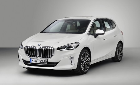2022 BMW 223i Active Tourer Front Three-Quarter Wallpapers 450x275 (164)