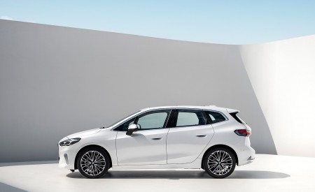 2022 BMW 223i Active Tourer Side Wallpapers 450x275 (179)