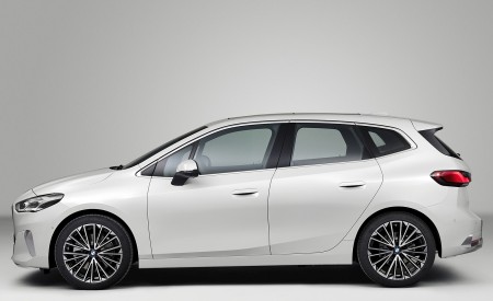 2022 BMW 223i Active Tourer Side Wallpapers 450x275 (168)