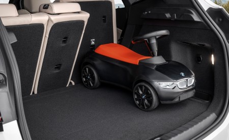 2022 BMW 223i Active Tourer Trunk Wallpapers 450x275 (208)