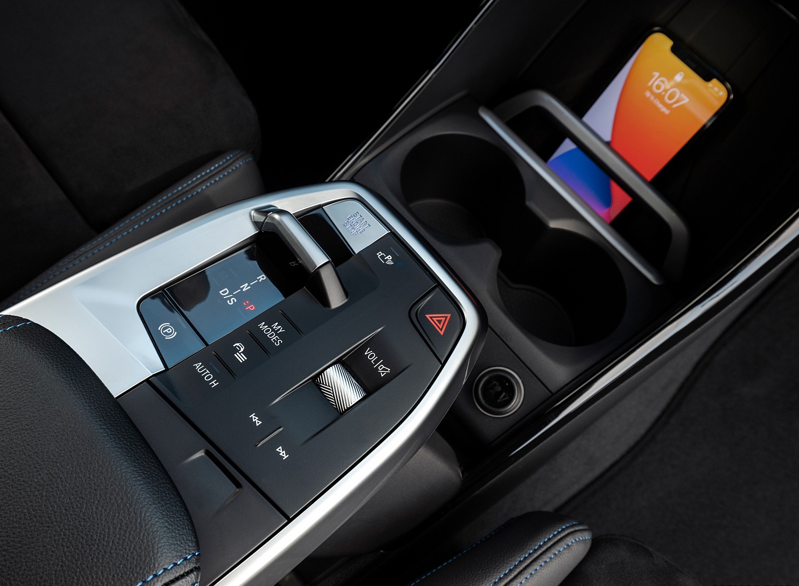 2022 BMW 230e xDrive Active Tourer Interior Detail Wallpapers #53 of 60