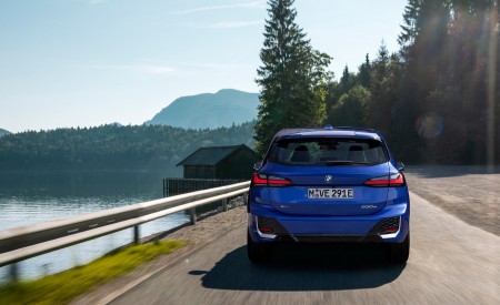 2022 BMW 230e xDrive Active Tourer Rear Wallpapers 450x275 (6)