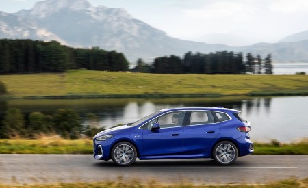 2022 BMW 230e xDrive Active Tourer Side Wallpapers 450x275 (7)