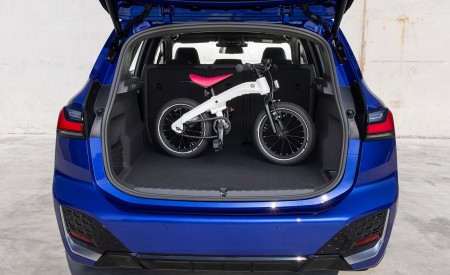 2022 BMW 230e xDrive Active Tourer Trunk Wallpapers  450x275 (55)