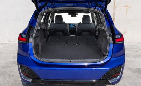2022 BMW 230e xDrive Active Tourer Trunk Wallpapers 450x275 (59)