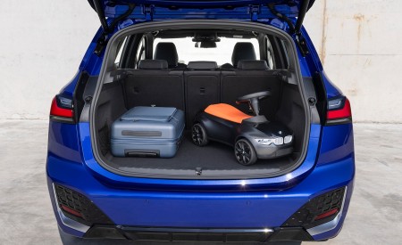 2022 BMW 230e xDrive Active Tourer Trunk Wallpapers 450x275 (60)