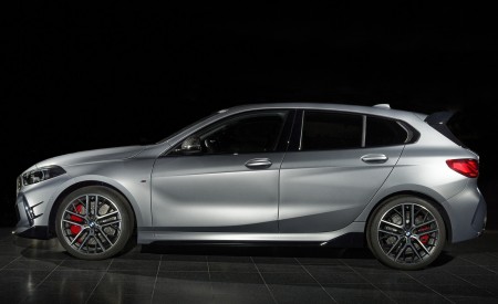 2022 BMW M135i BMW M Perfomance Parts Side Wallpapers 450x275 (79)