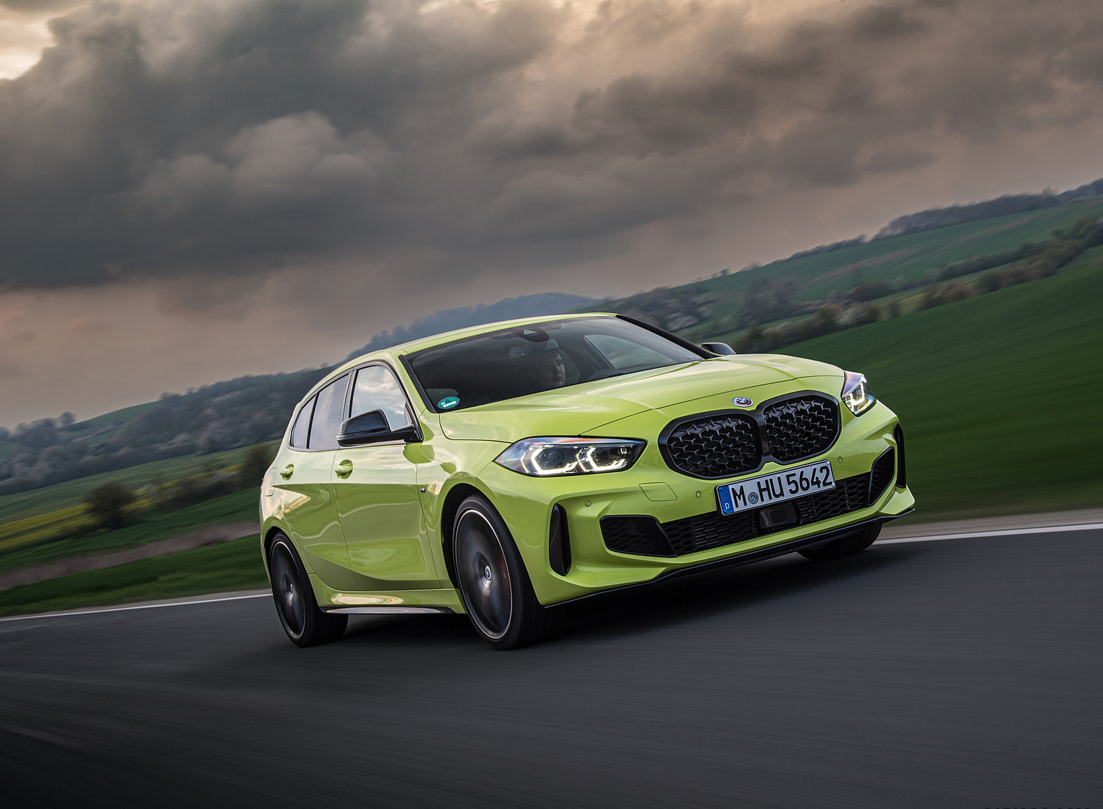 2022 BMW M135i xDrive Front Three-Quarter Wallpapers #7 of 95